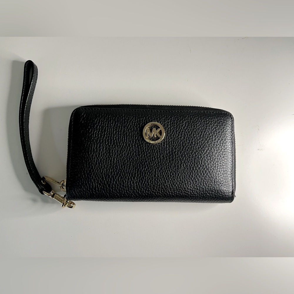 Michael Kors Continental Black Wallet
